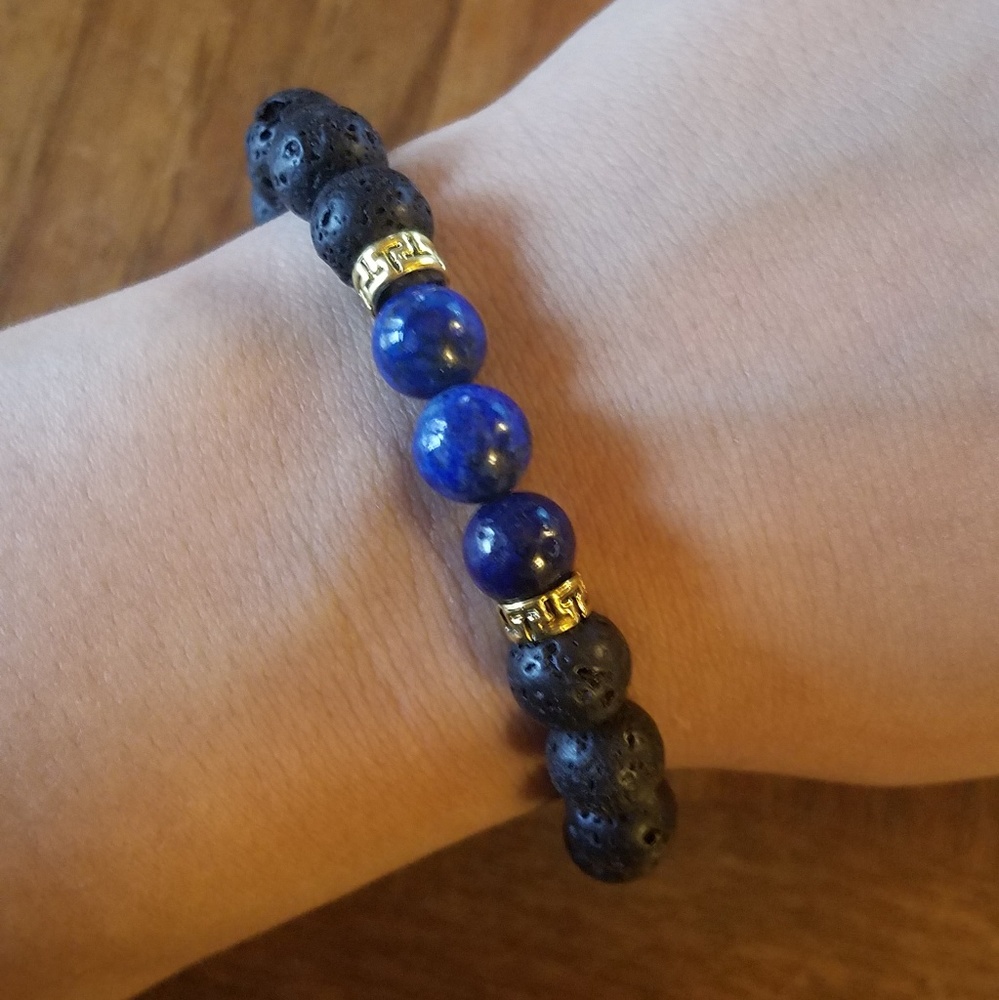 NWOT Beaded Black Lava Rock Bracelet - Picture 3 of 3